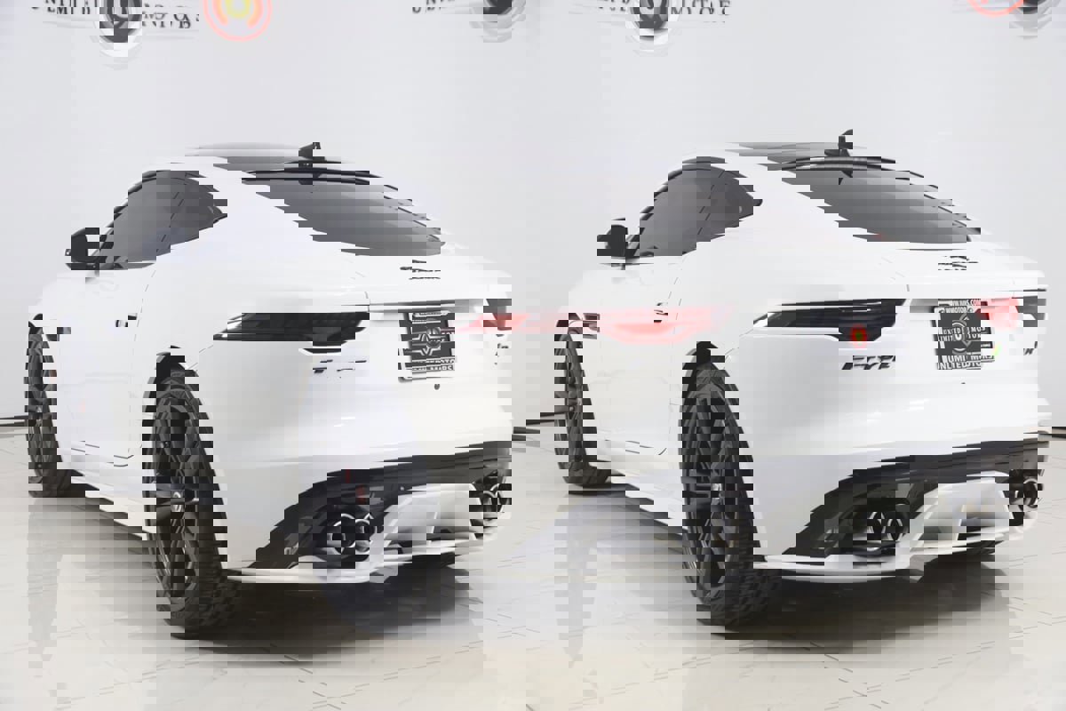 Used 2021 Jaguar F-TYPE R image 4
