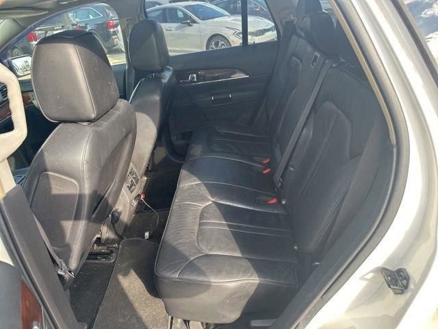 Used 2013 Lincoln MKX FWD image 30