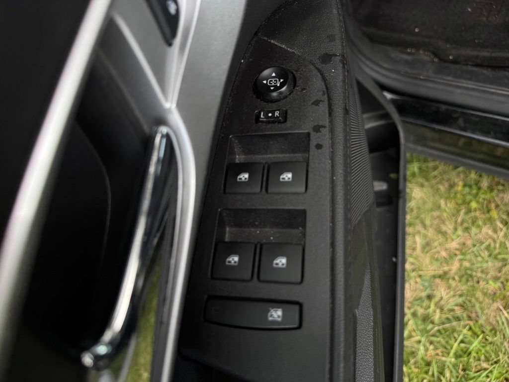 Used 2016 Chevrolet Equinox LT w/ Convenience Package FWD image 17