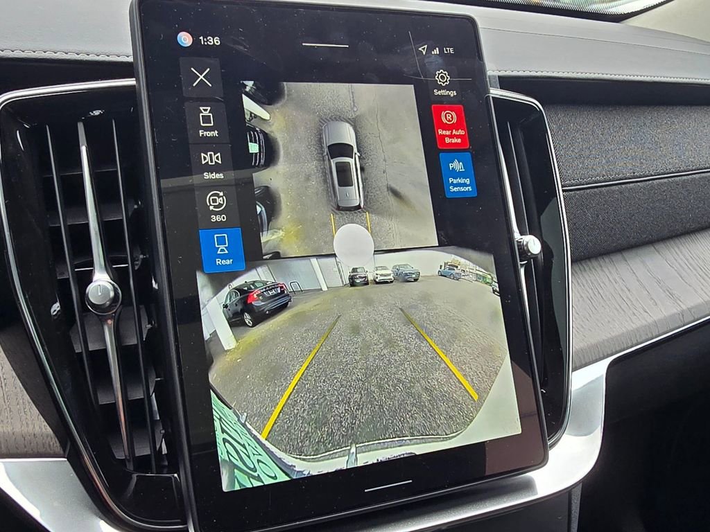 New 2026 Volvo XC90 T8 Ultra w/ Protection Package image 32