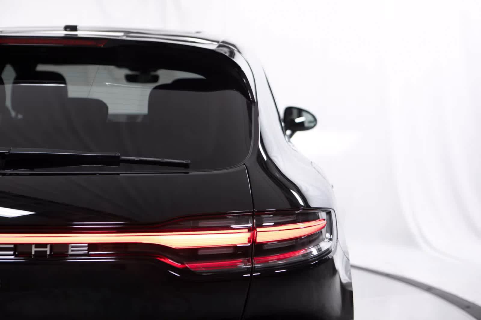 Certified 2026 Porsche Macan AWD/4WD image 21