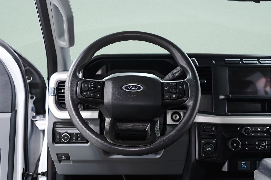 Used 2024 Ford F250 XLT image 11