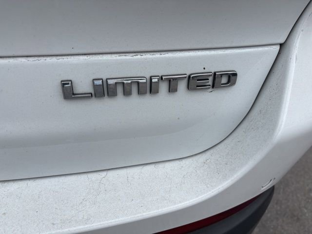 Used 2022 Jeep Grand Cherokee L Limited image 16