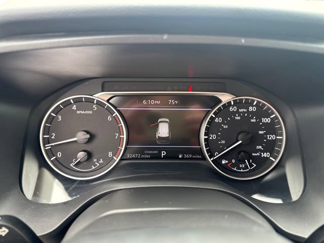 Used 2025 Nissan Rogue SV FWD image 15