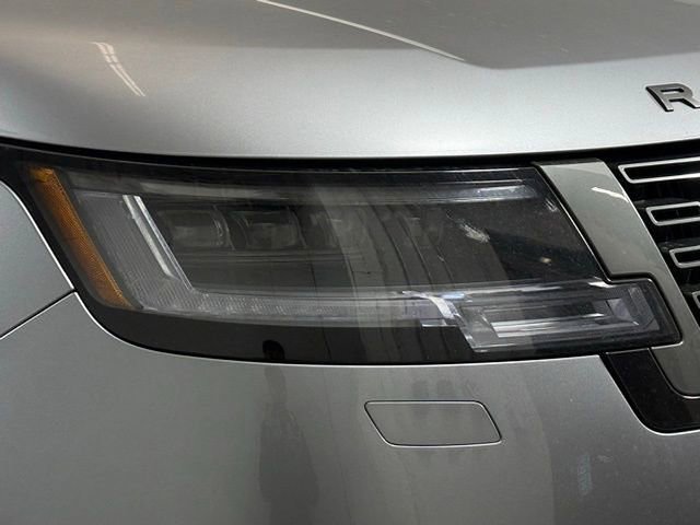 Certified 2025 Land Rover Range Rover SE image 14