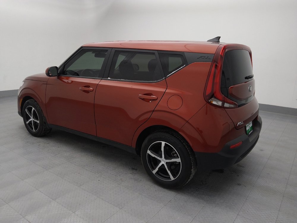 Used 2021 Kia Soul LX image 3
