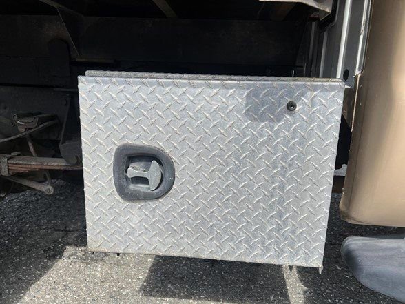 Used 2013 Ford F450 XL w/ Snow Plow Prep Pkg image 41