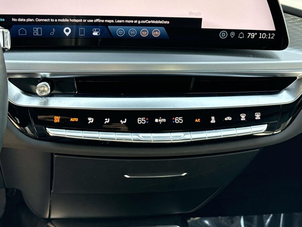 Used 2025 Cadillac Lyriq Luxury w/ LPO, Floor Liner Package AWD/4WD image 35