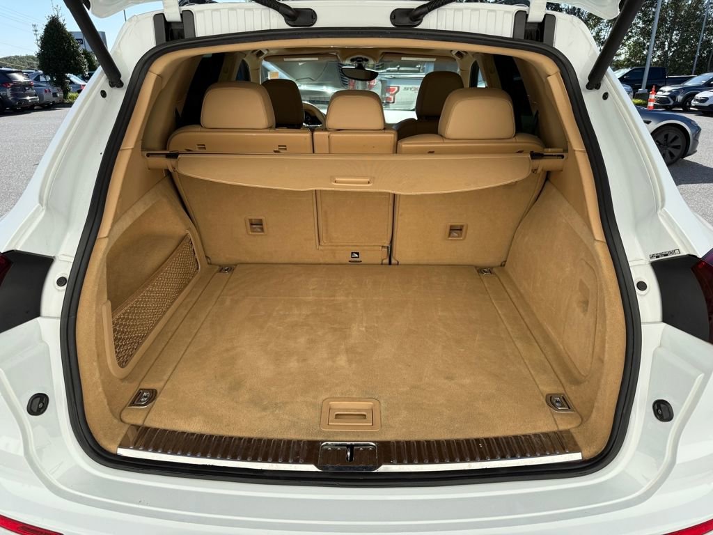 Used 2017 Porsche Cayenne Platinum Edition image 15