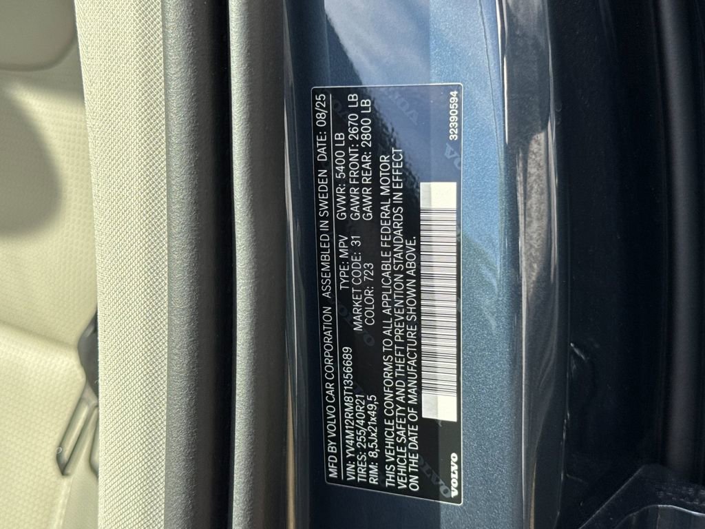 New 2026 Volvo XC60 B5 Ultra w/ Protection Package Premier image 28