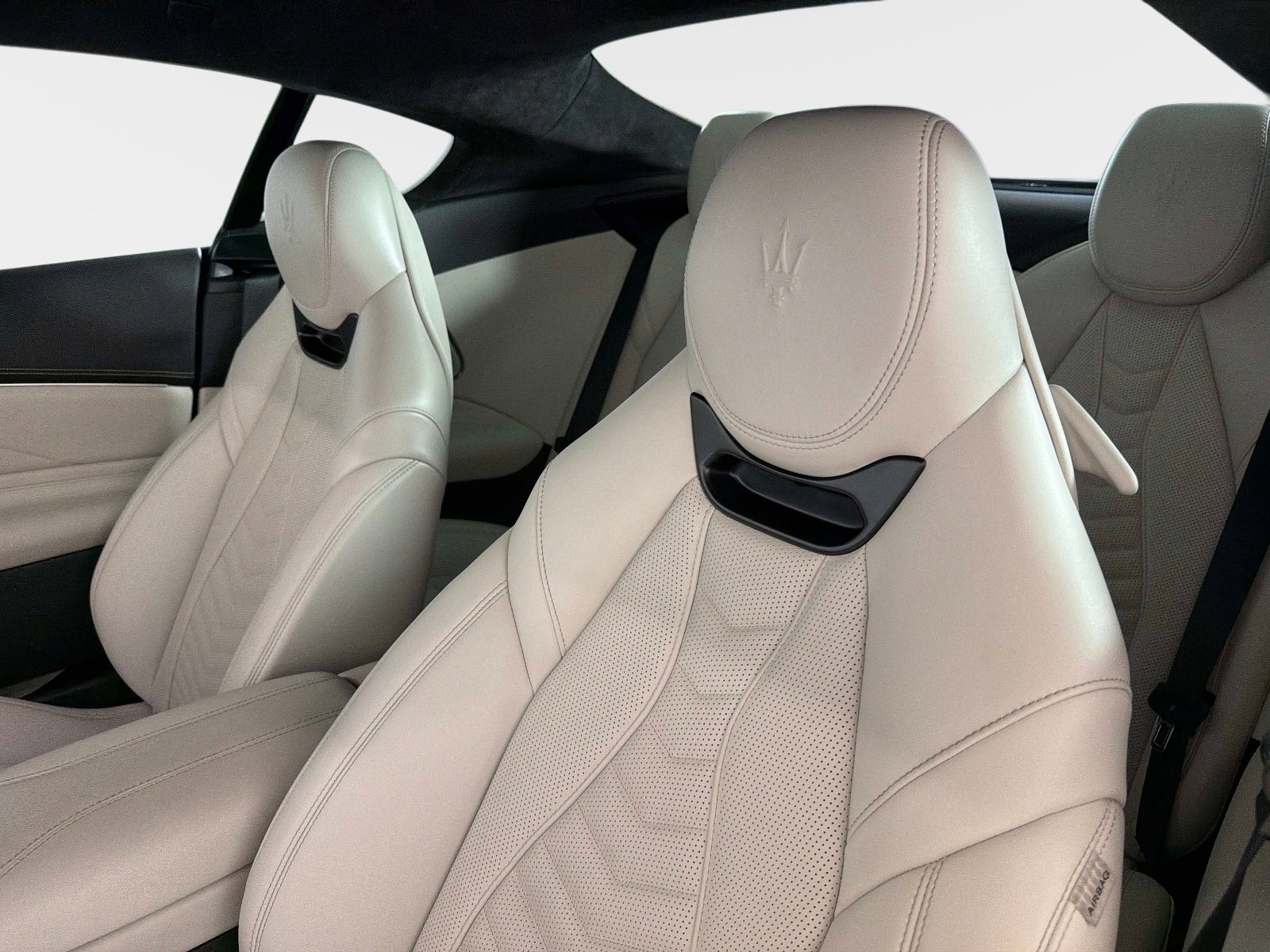 Used 2024 Maserati GranTurismo Trofeo AWD/4WD image 34