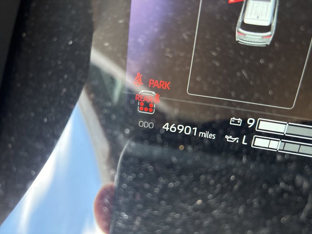 Used 2024 Toyota Sequoia Platinum AWD/4WD image 2