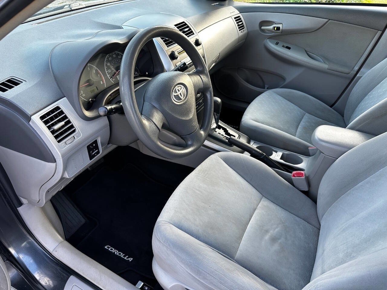 Used 2009 Toyota Corolla LE FWD image 9
