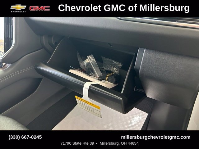 New 2027 GMC Yukon Denali w/ Sun & Power Step Package AWD/4WD image 30