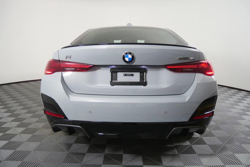 New 2026 BMW i4 eDrive40 w/ M Sport Package RWD image 4