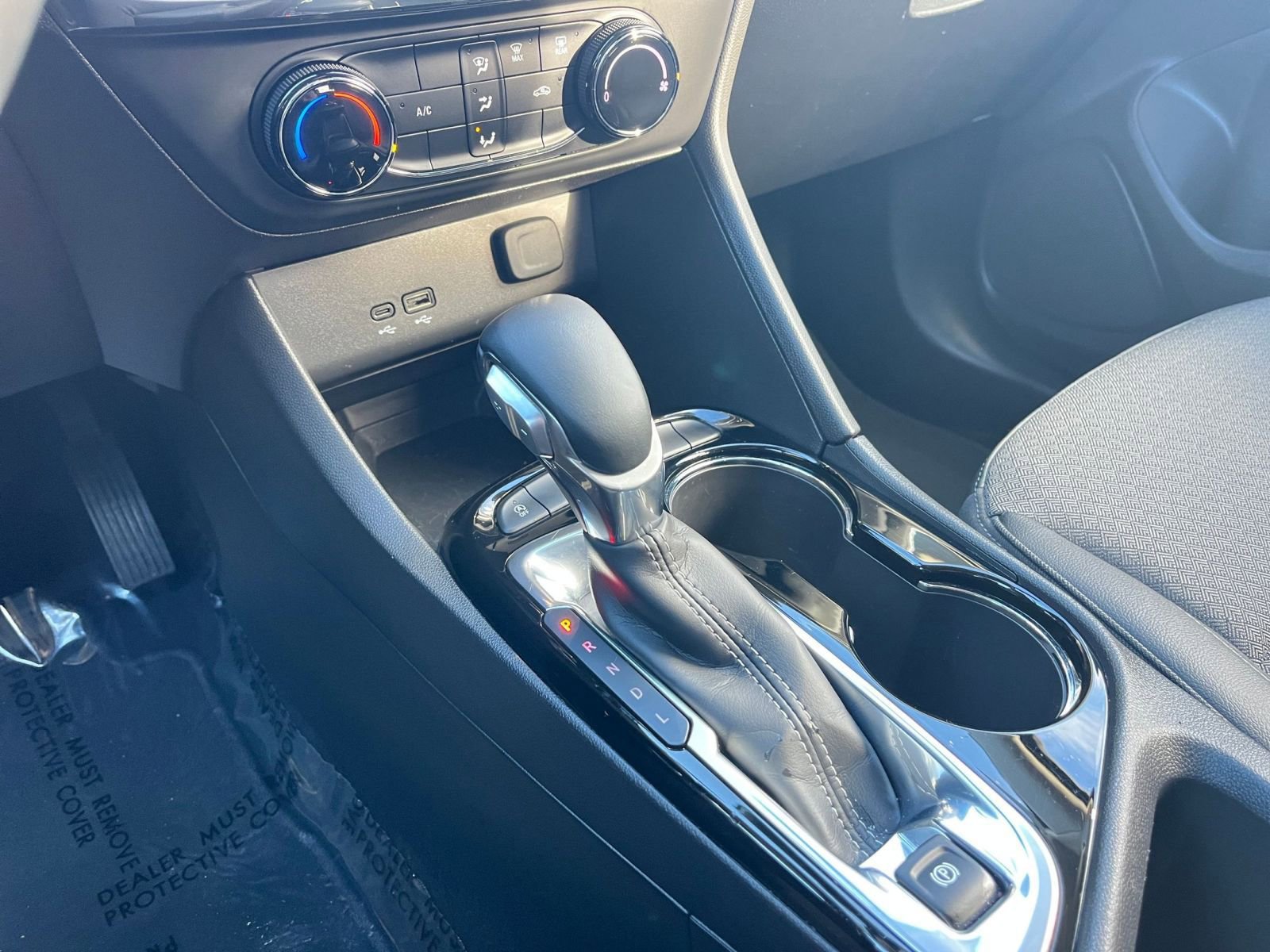 Used 2025 Buick Encore GX Preferred image 39