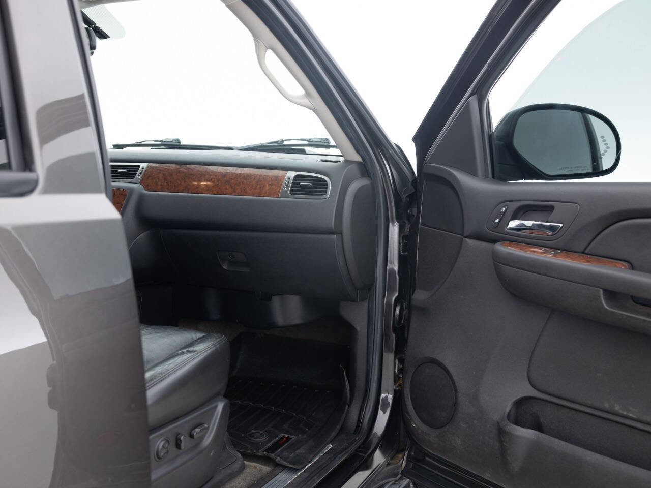 Used 2007 Chevrolet Tahoe LT w/ LT Preferred Equipment Group AWD/4WD image 28