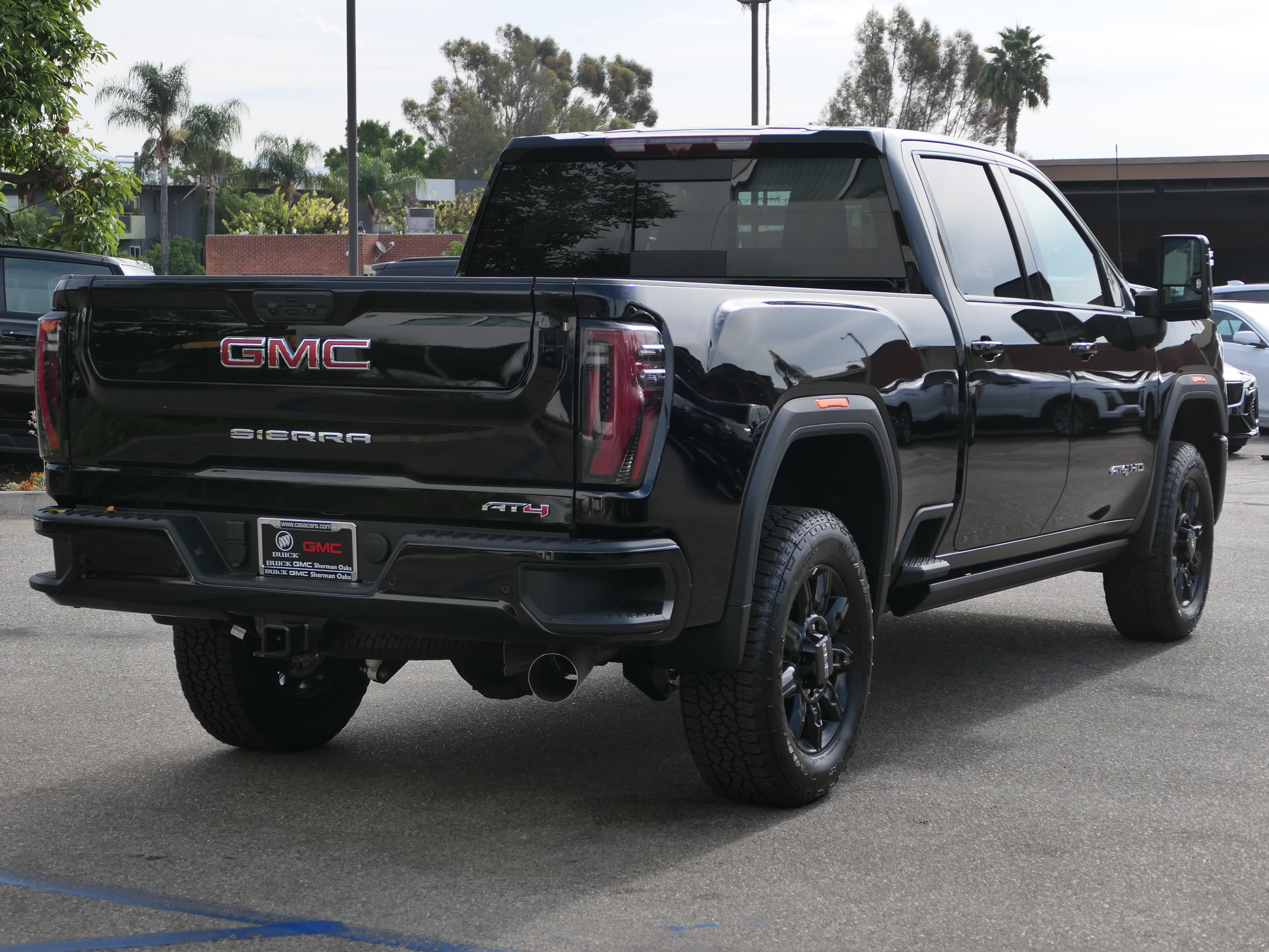New 2026 GMC Sierra 2500 AT4 w/ AT4 Premium Plus Package AWD/4WD image 5