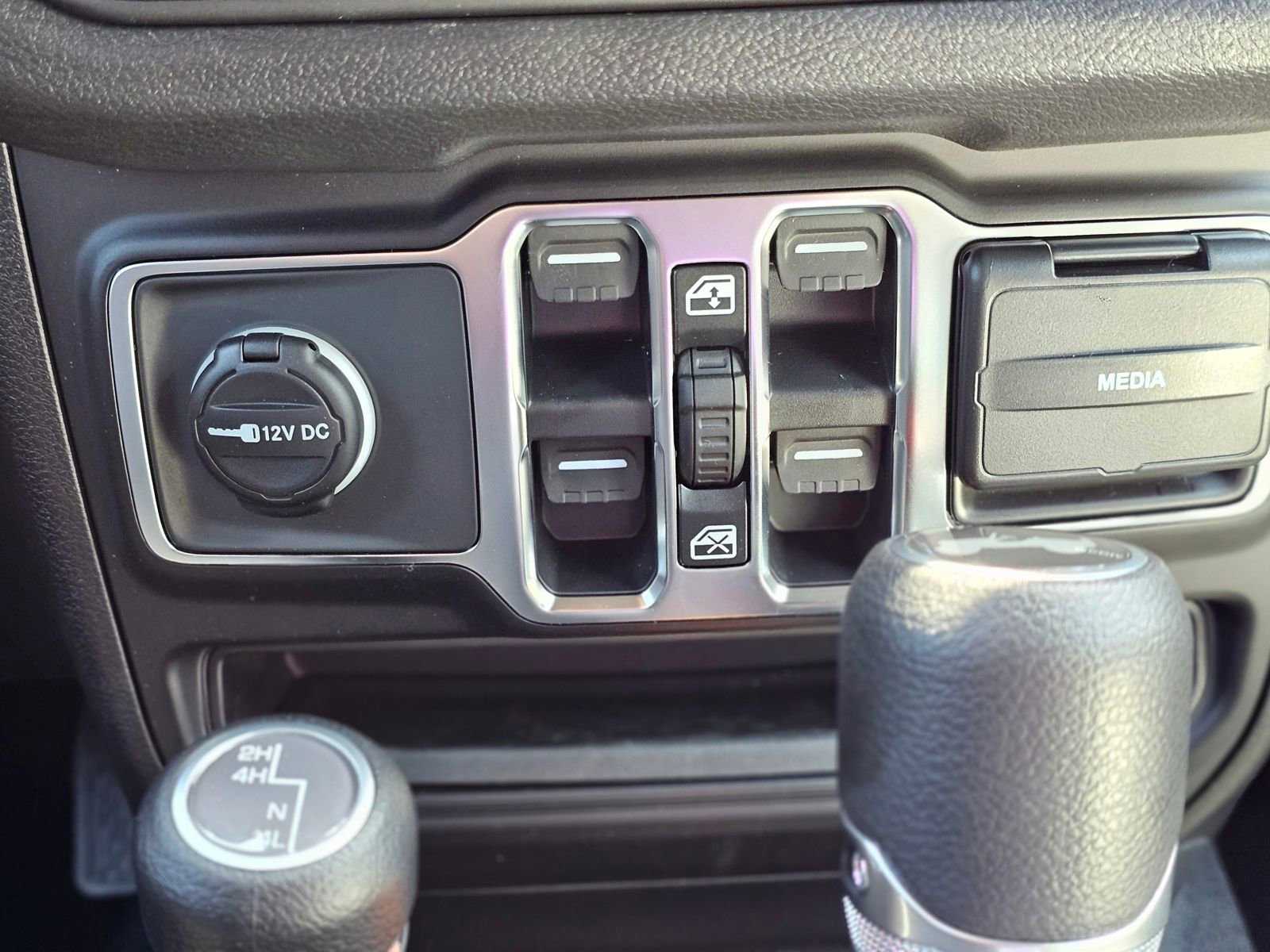 New 2026 Jeep Wrangler Unlimited Sport AWD/4WD image 15