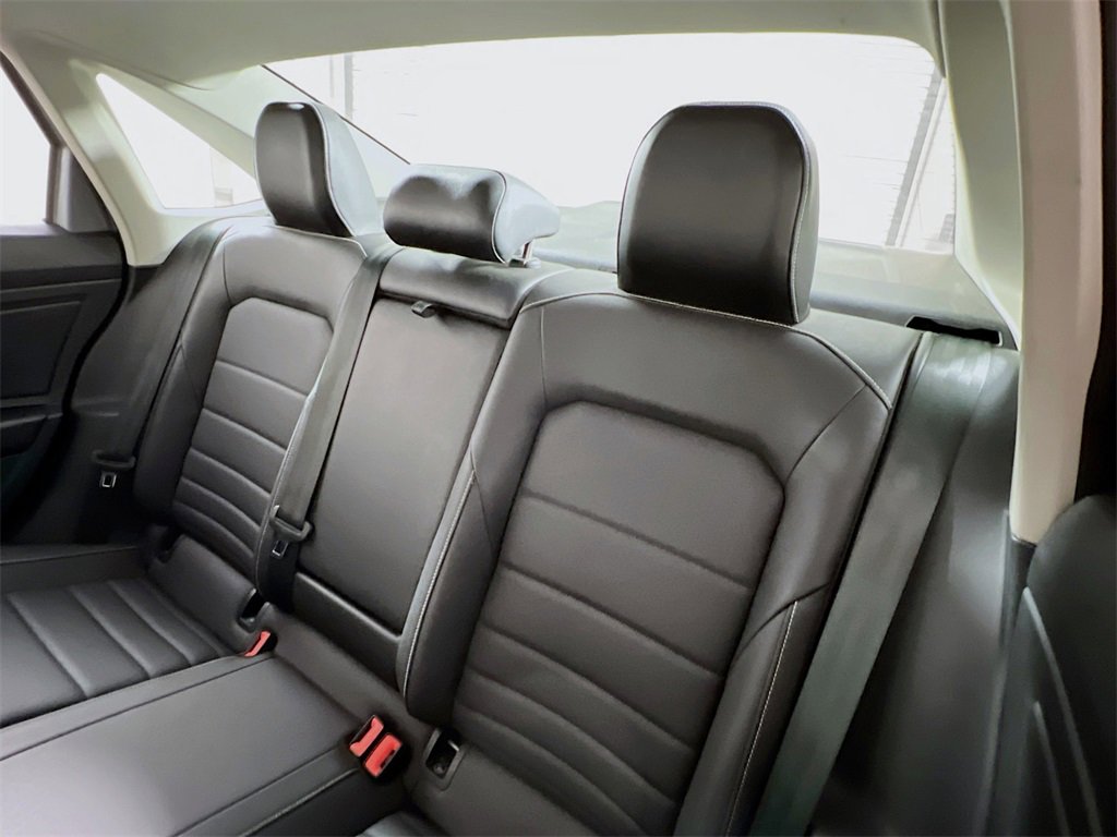 Used 2024 Volkswagen Jetta SE image 20