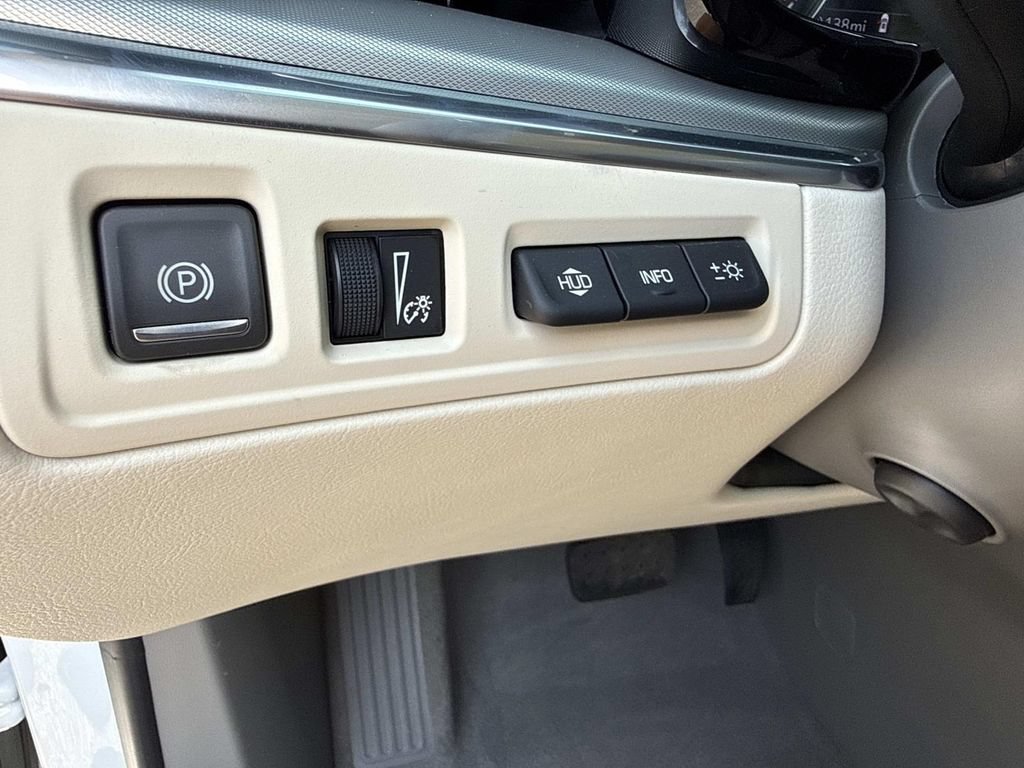 New 2026 Cadillac XT5 Premium Luxury w/ Driver Assist Package FWD image 31