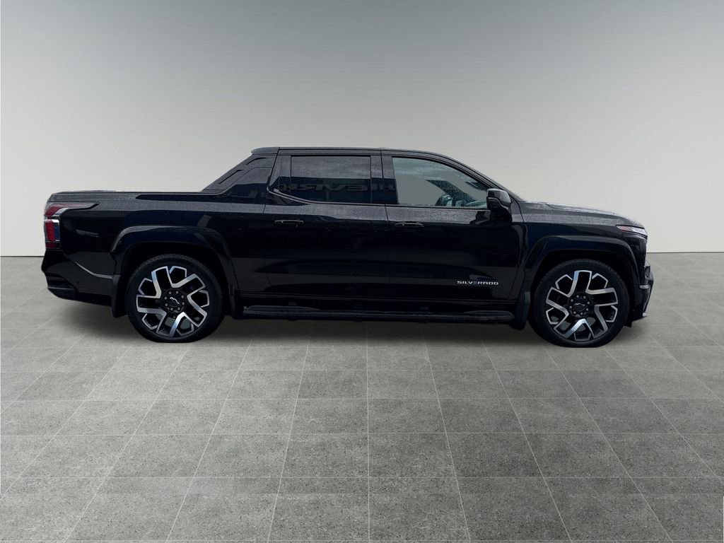 Used 2024 Chevrolet Silverado EV RST image 7