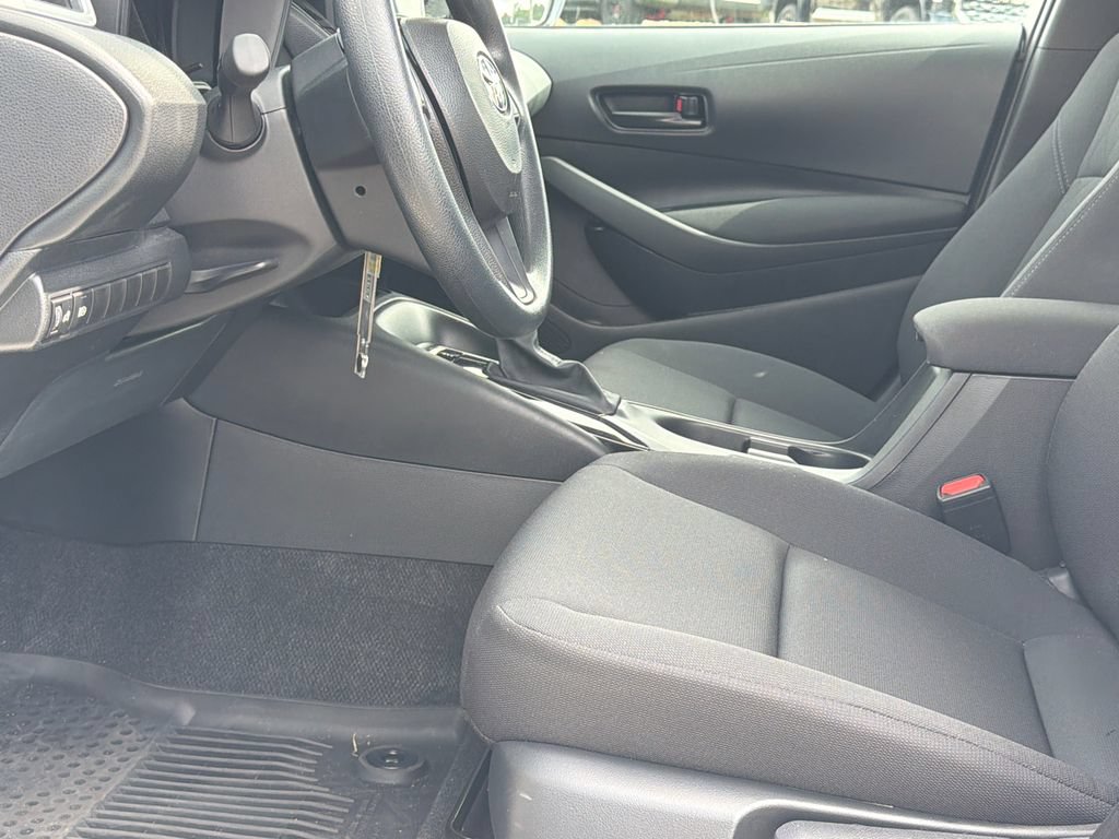 Used 2026 Toyota Corolla LE FWD image 11