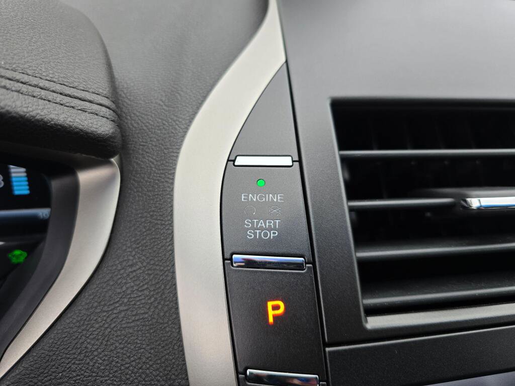 Used 2013 Lincoln MKZ Hybrid image 34