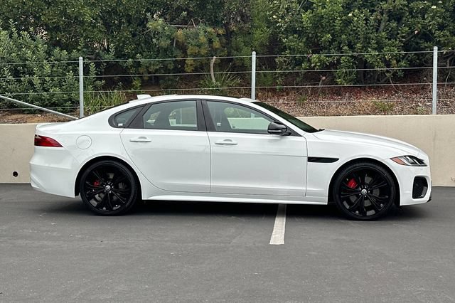 Certified 2024 Jaguar XF R-Dynamic SE AWD/4WD image 6