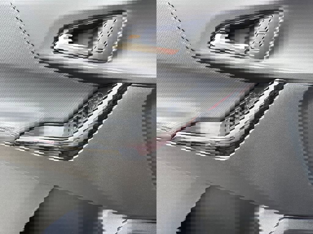 New 2026 Chevrolet Equinox LT w/ Safety and Technology Package image 21