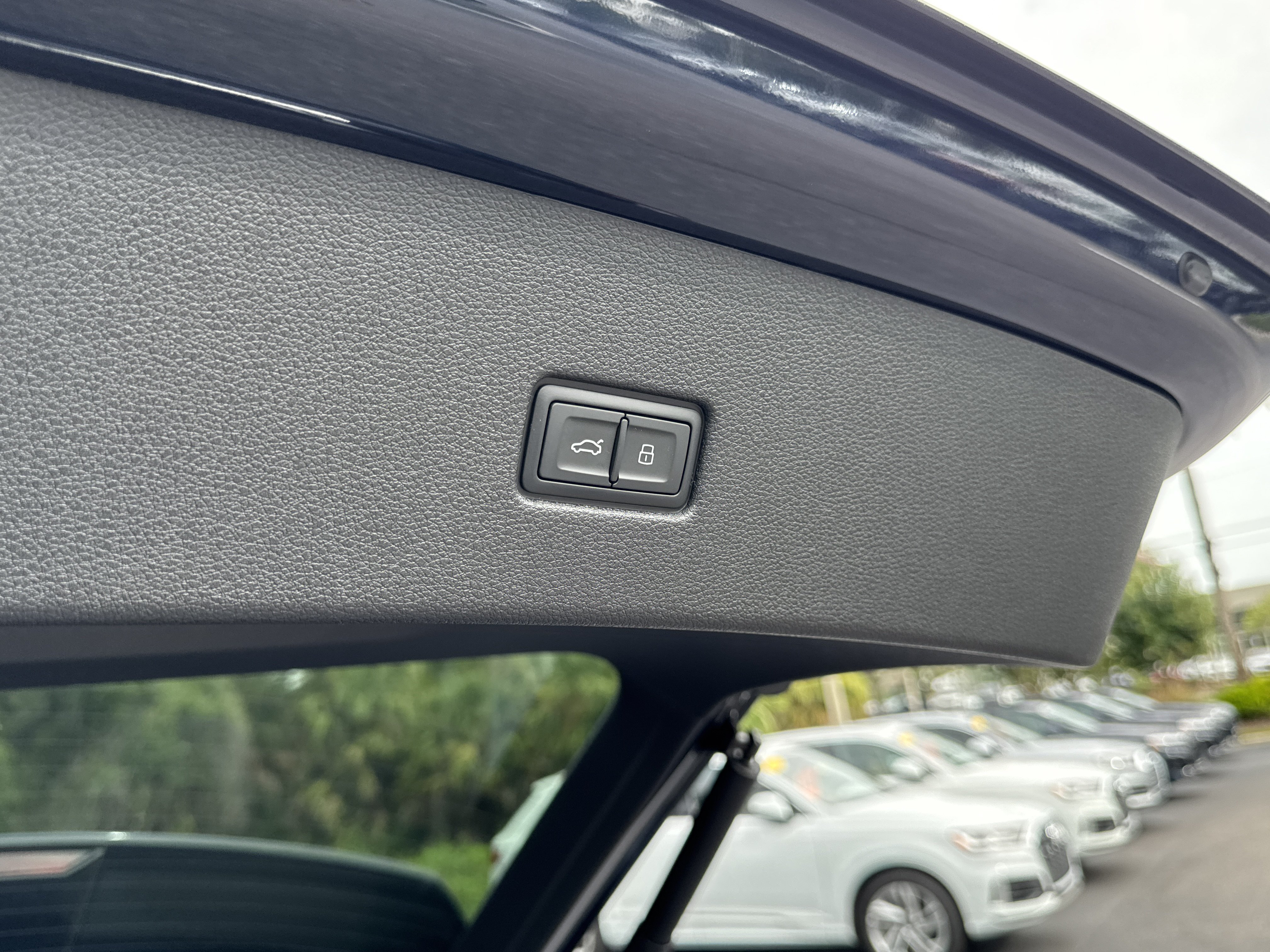 New 2026 Audi SQ8 Prestige AWD/4WD image 10