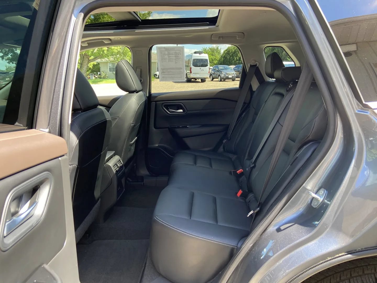 Used 2023 Nissan Rogue SL AWD/4WD image 25
