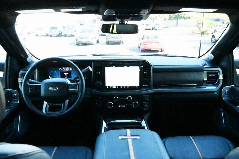 Used 2023 Ford F350 Platinum image 36