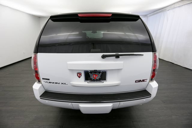 Used 2011 GMC Yukon XL Denali AWD/4WD image 39