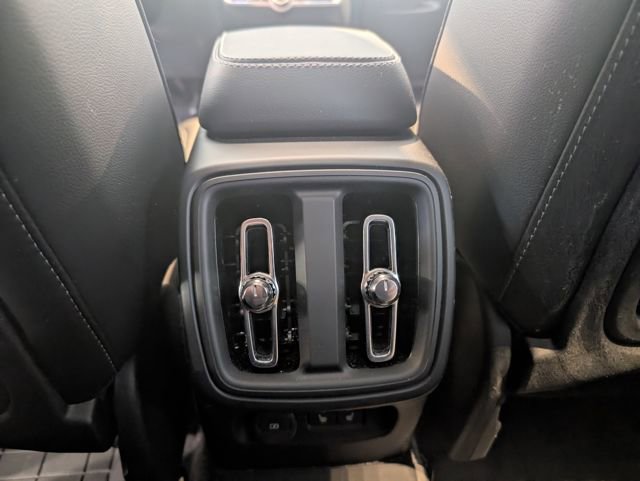 Used 2026 Volvo XC40 B5 Plus w/ Protection Package Premier image 22