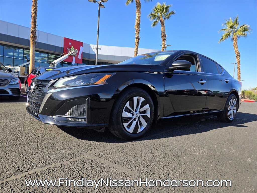 Used 2025 Nissan Altima 2.5 S image 2