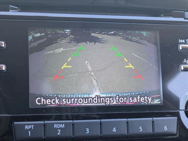 Used 2015 Nissan Rogue SV AWD/4WD image 13