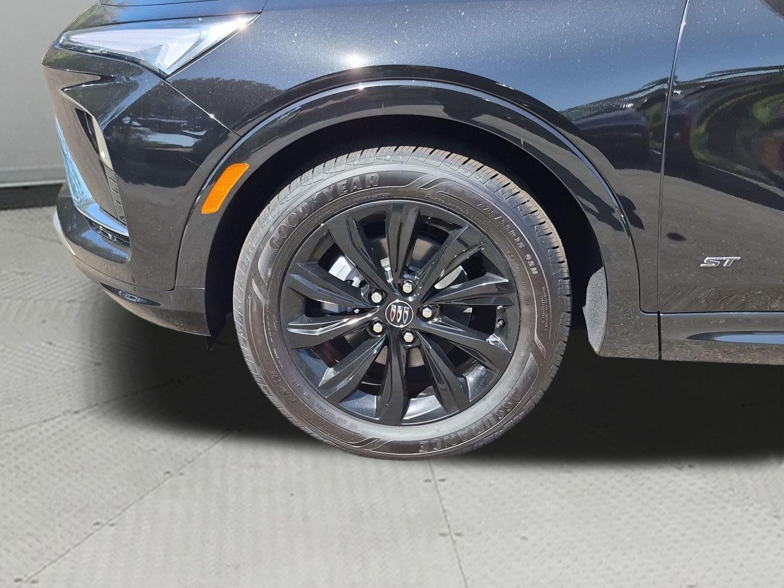 New 2026 Buick Envista Sport Touring w/ Convenience I Package FWD image 32