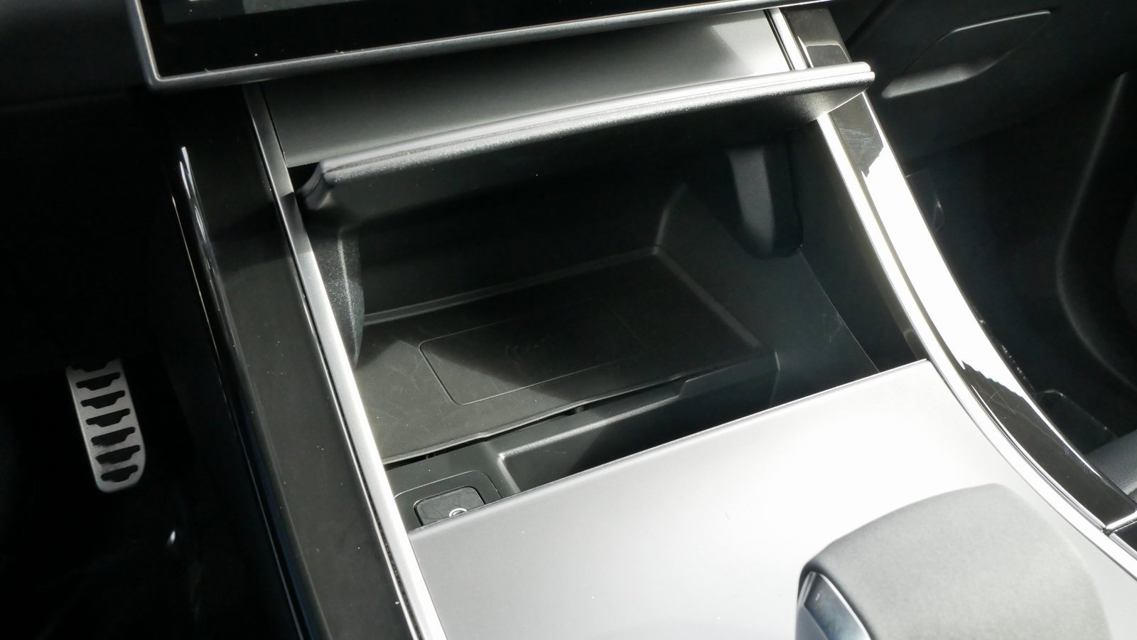 Used 2024 Land Rover Range Rover Evoque Dynamic SE image 67