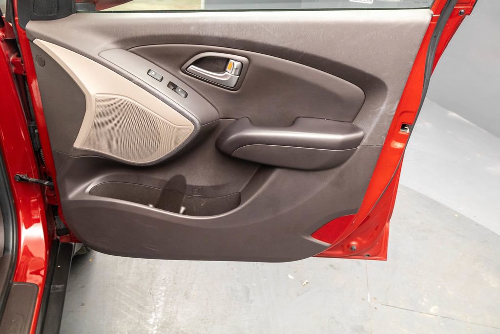Used 2013 Hyundai Tucson GLS image 33