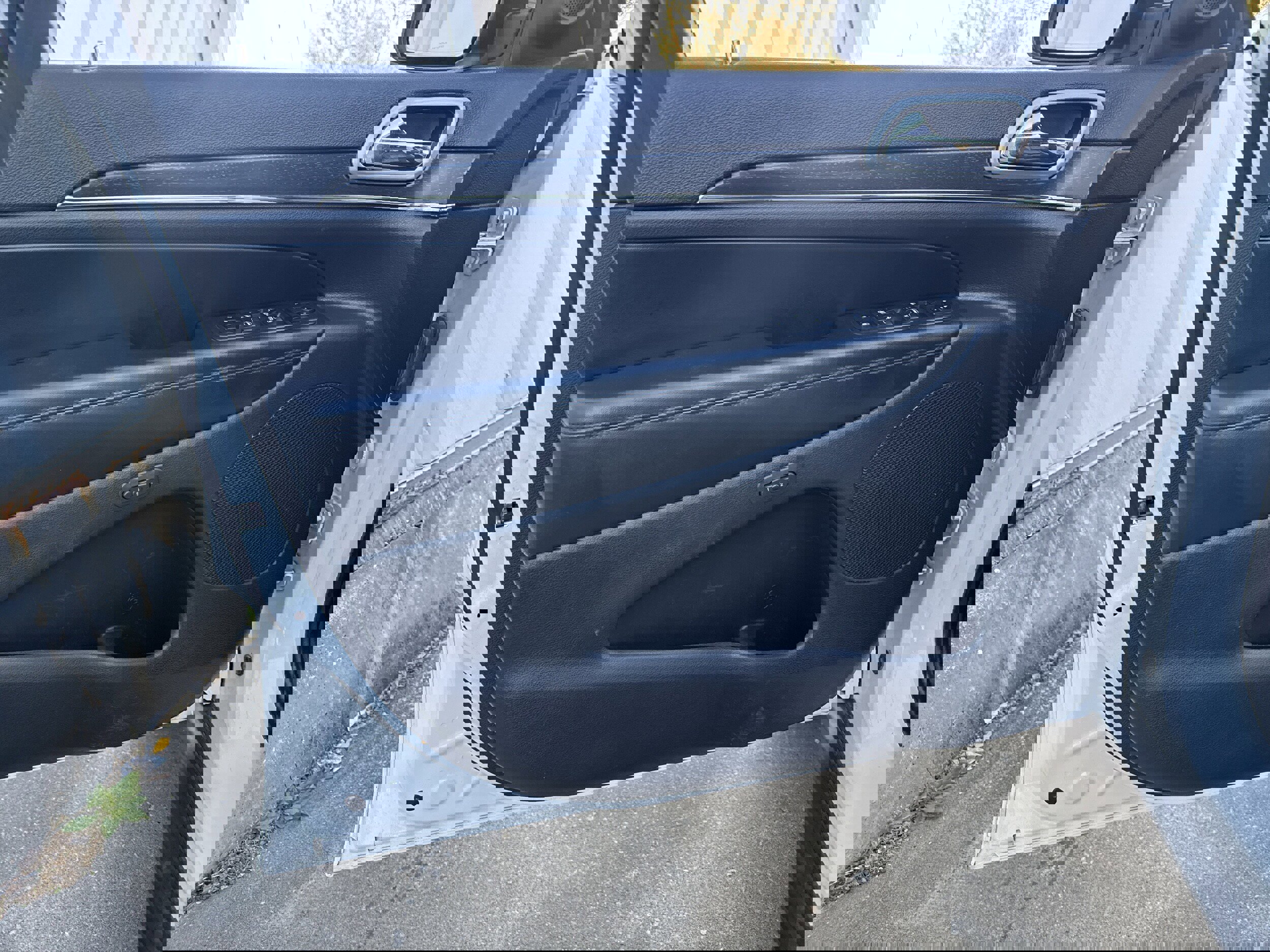 Used 2018 Jeep Grand Cherokee Limited image 8