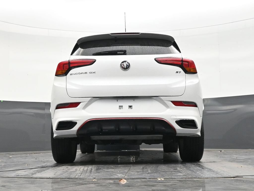 Used 2022 Buick Encore GX Select w/ Sport Touring Package FWD image 24
