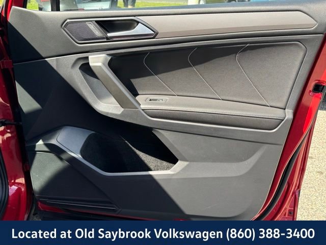 Used 2022 Volkswagen Tiguan SE image 25