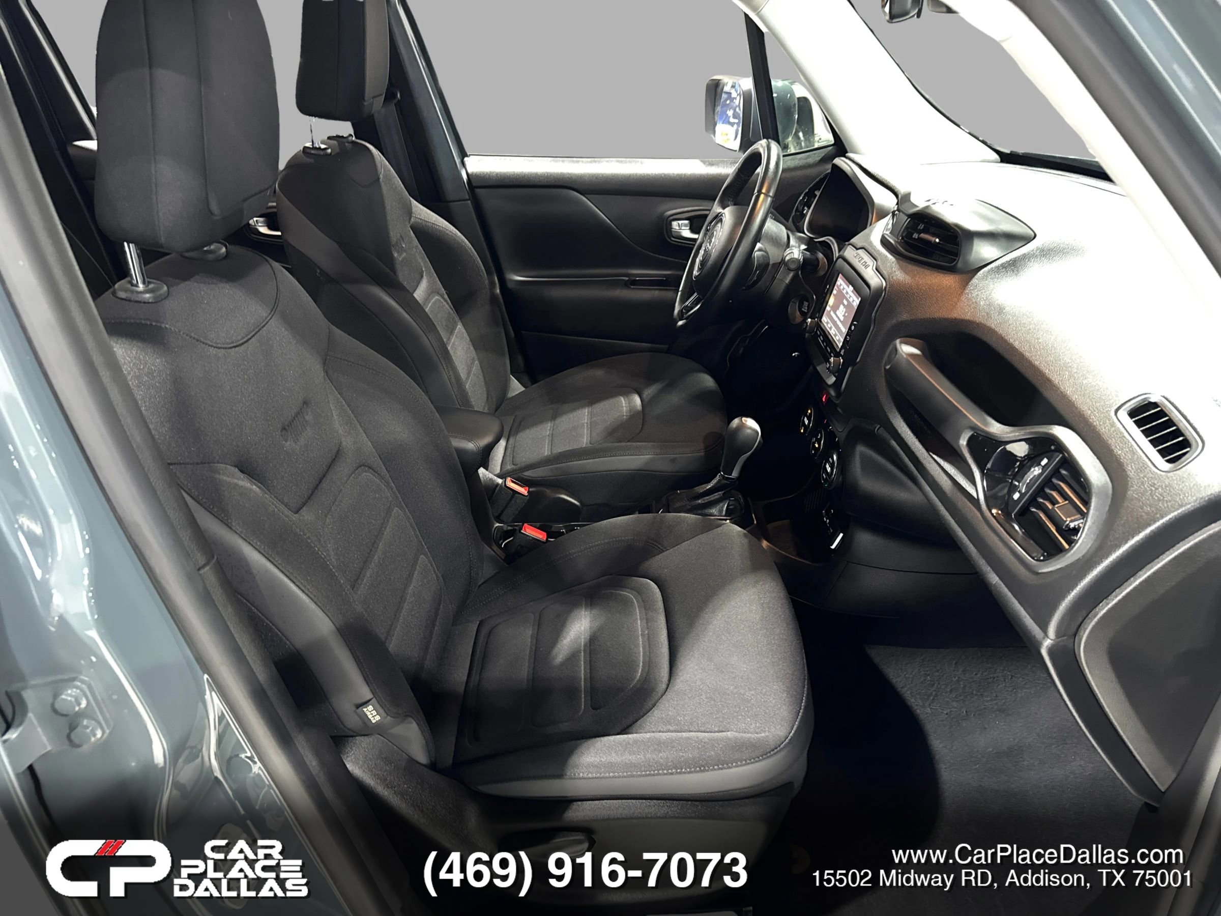 Used 2017 Jeep Renegade Altitude image 24