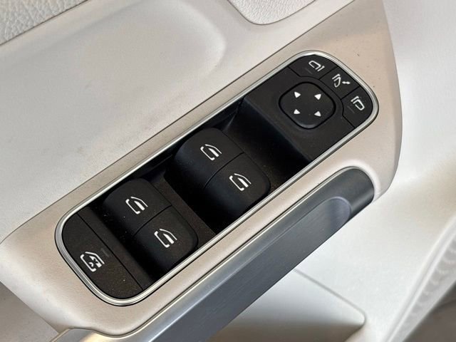 Certified 2023 Mercedes-Benz EQB 250+ image 15