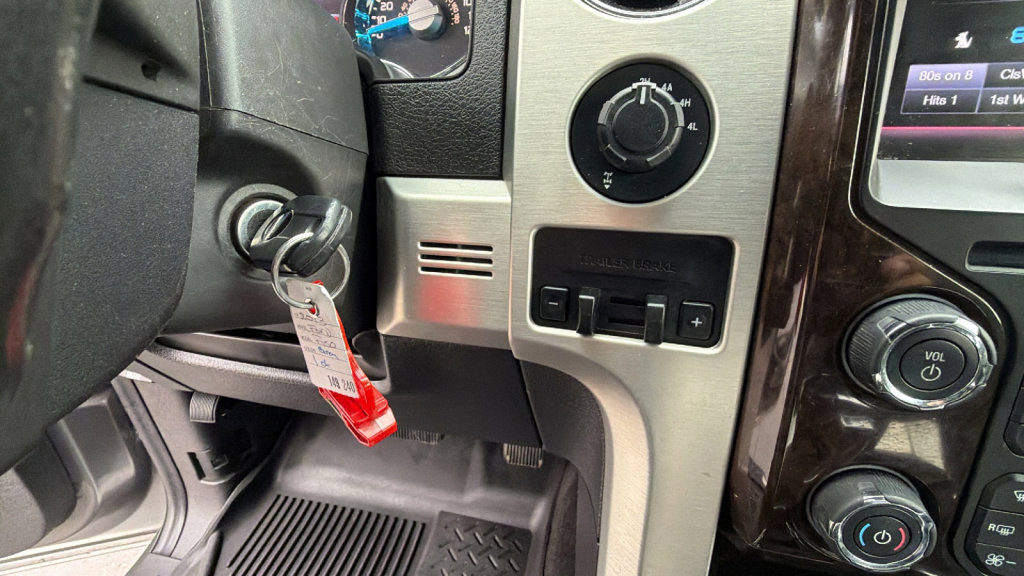 Used 2013 Ford F150 Platinum image 17