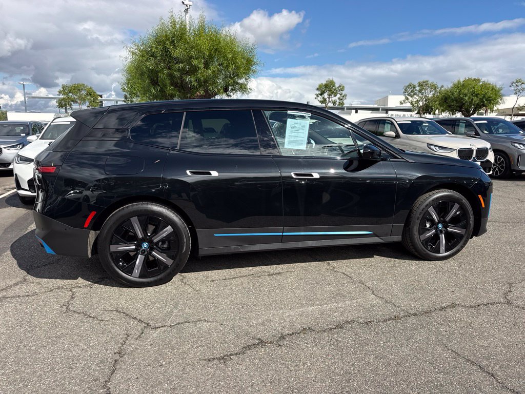 Certified 2024 BMW iX xDrive50 AWD/4WD image 7