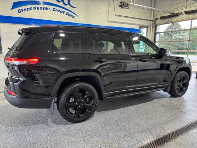 Used 2025 Jeep Grand Cherokee L Limited w/ Luxury Tech Group II AWD/4WD image 12