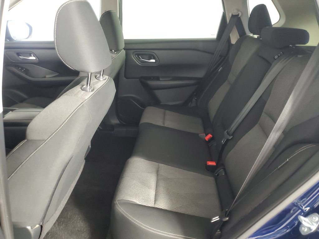 Used 2025 Nissan Rogue SV FWD image 13
