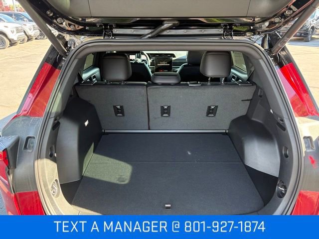 New 2026 GMC Terrain Elevation w/ Elevation Premium Package AWD/4WD image 9